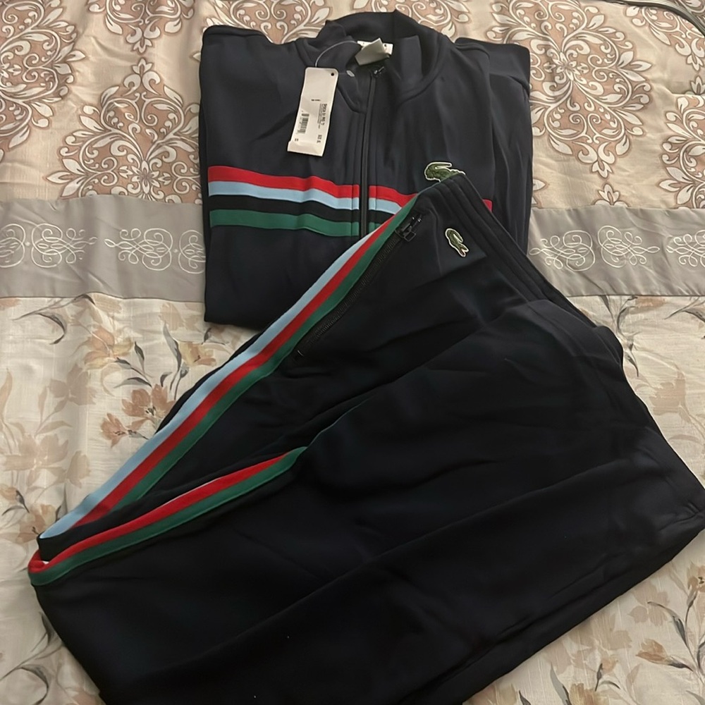 Lacoste sweatsuit for MEN , brand new never worn